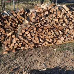 Seasoned And Split Firewood (Oak And Pecan)