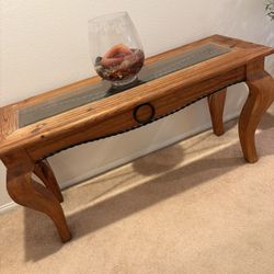 CONSOLE TABLE