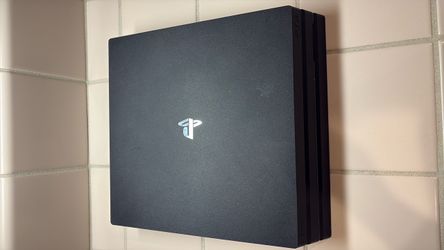 PS4 pro 1 terabyte