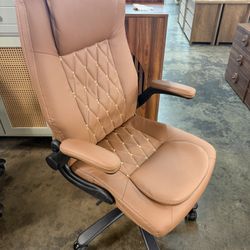 New assembled 400LBS Big and Tall Executive Office Chair High Back Lumbar Support Flip Up Armrests