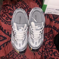 Bottega Veneta Orbit Sneakers Silver/White – Size 45 – Clean Pair