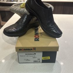 Woman Shoes.