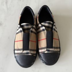 Kids  Burberry shoes, size 7