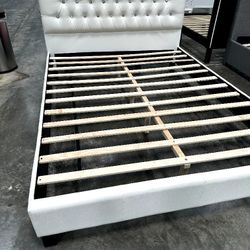 California King Size Crystal Button Bed W Ortho 