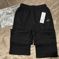 NEW Alo Black Relaxed Sweatpants (Size S, M, L) 100% Authentic✅