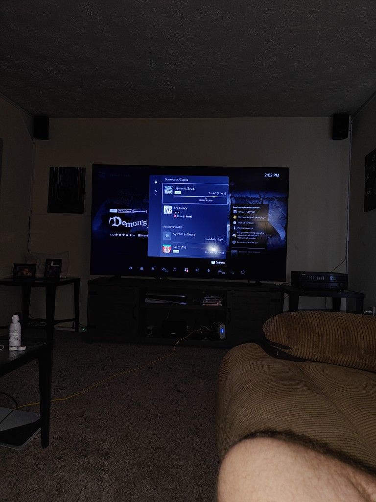 87 inch Samsung  Crystal UHD 4k 144hz TV