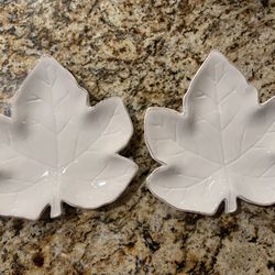 New Mikasa countryside, harvest leaf plates, approximately 10 inches