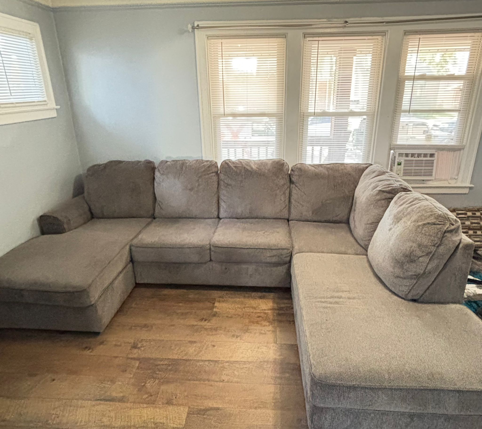 Sectional couch
