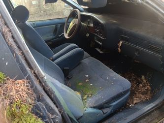 Parting Out 1988 Ford Taurus GL - 3.0L V6, Doors, Glass, Interior