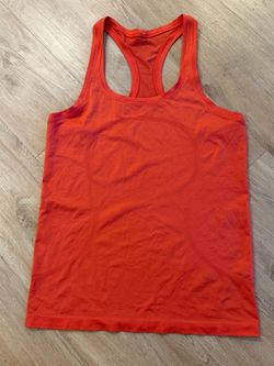 Lululemon Red Racerback Athletic Tank Top, Size 8