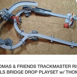 Thomas and Friends Trackmaster Risky Rails Bridge Drop