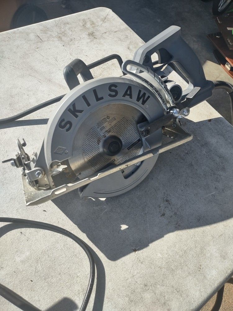 Skilsaw Circular Saw 7.25"