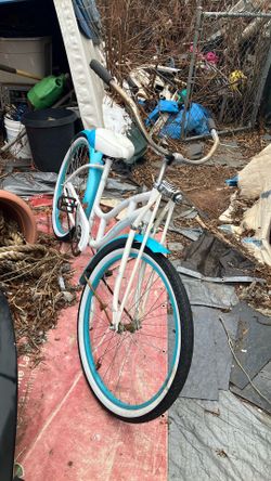 Schwinn Drifter Cruiser, Bicycle, Female Girl, Woman Beach