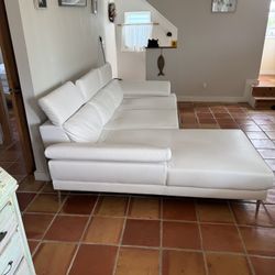 White modern Couch
