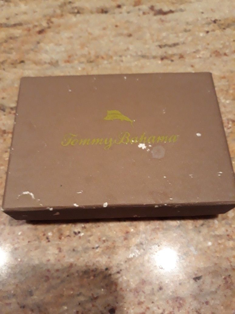 Tommy Bahama Wallet