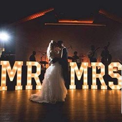 MR MRS Sign