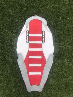 Crf (contact info removed)-2025 Guts Racing Seat( New)