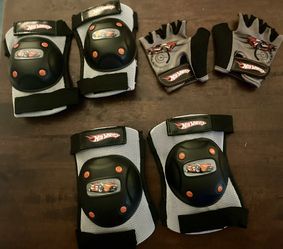 Bell Sports Hot Wheels Pads & Gloveset, 3+