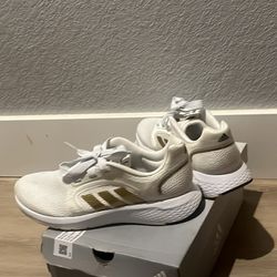 Women’s Adidas Size 6
