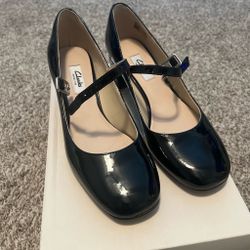 Mary Jane Pumps