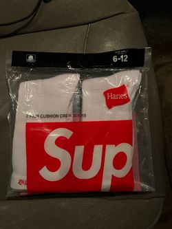 Supreme x Hanes Cushion Crew Socks 2-Pack