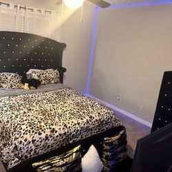 Black Luxury Bedroom Set 