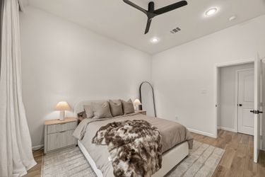 Queen Bedroom Set