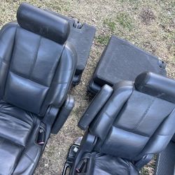 Denali ,Tahoe , Escalde  Chevy Seats