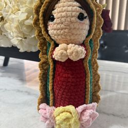 Crochet Virgin Mary 
