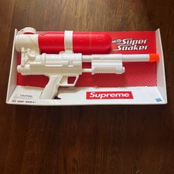 Supreme®/Super Soaker 50 Water Blaster™