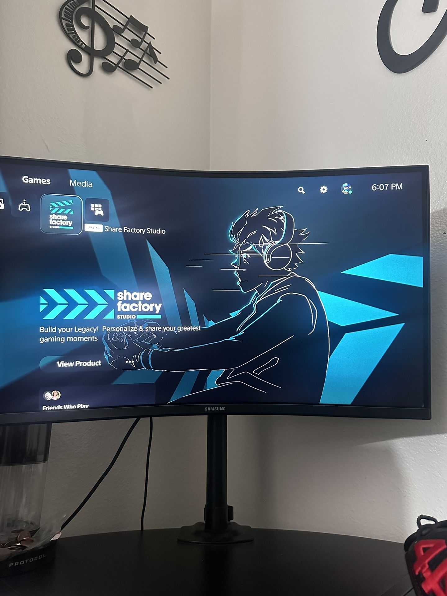 27’ Samsung Curved Monitor