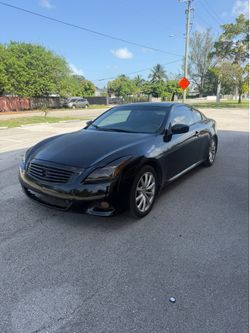 2015 Infiniti Q60