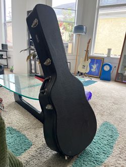 Road Runner hard shell guitar case