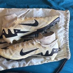 Air Zoom Mercurial Soccer Cleats 