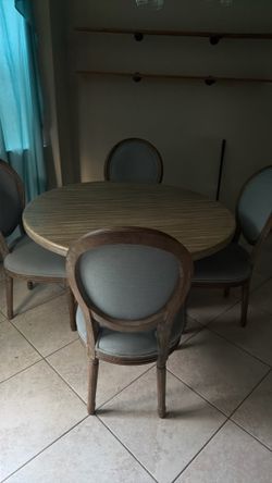 Table & Chairs