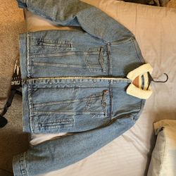 Levi’s Trucker Sherpa Jacket