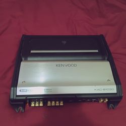 Kenwood Beautiful 500 W Mono Subwoofer Amp. 1000 Watt Max Output. Great Condition FREE SHIPPING DELI