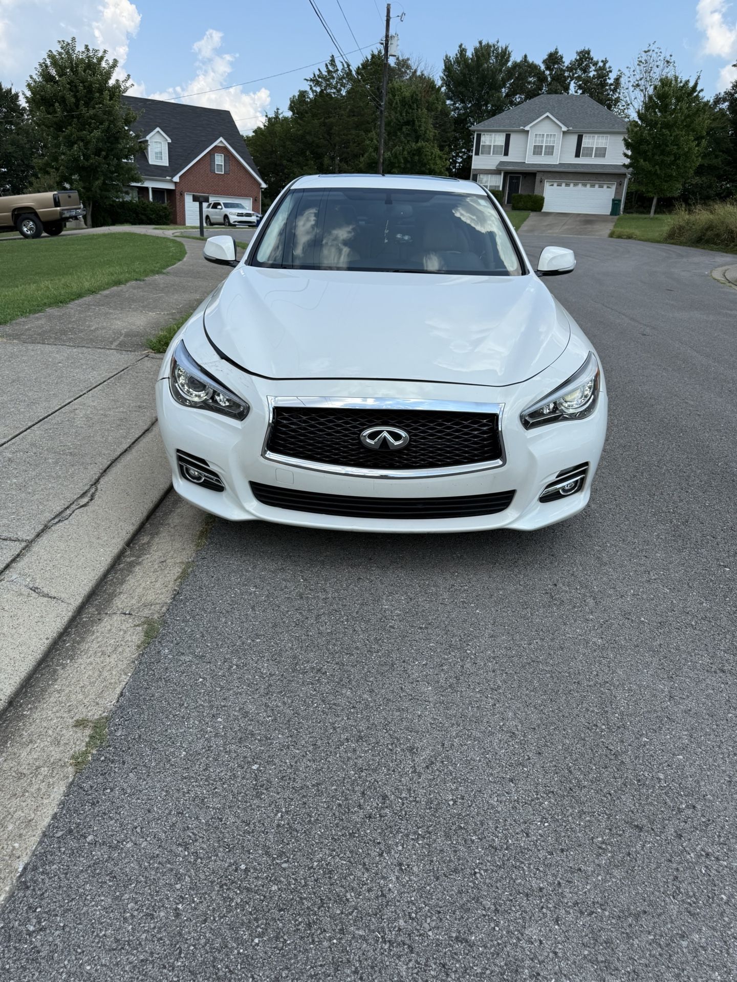 2015 Infiniti Q50