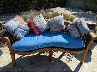 Teak Patio Couch w/Custom Cushion & Pillows