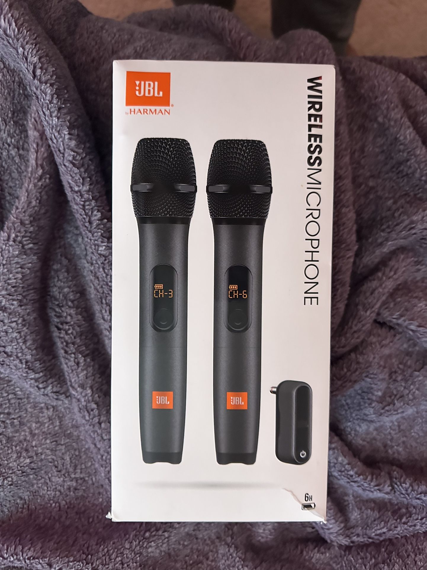 JBL wireless two microphone system 