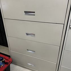 4 Drawer File Cabinet 