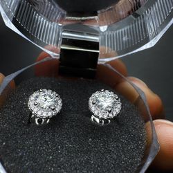 VVS CLARITY EARRINGS