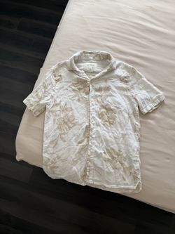Men’s hollister shirt