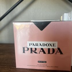 Paradoxe prada