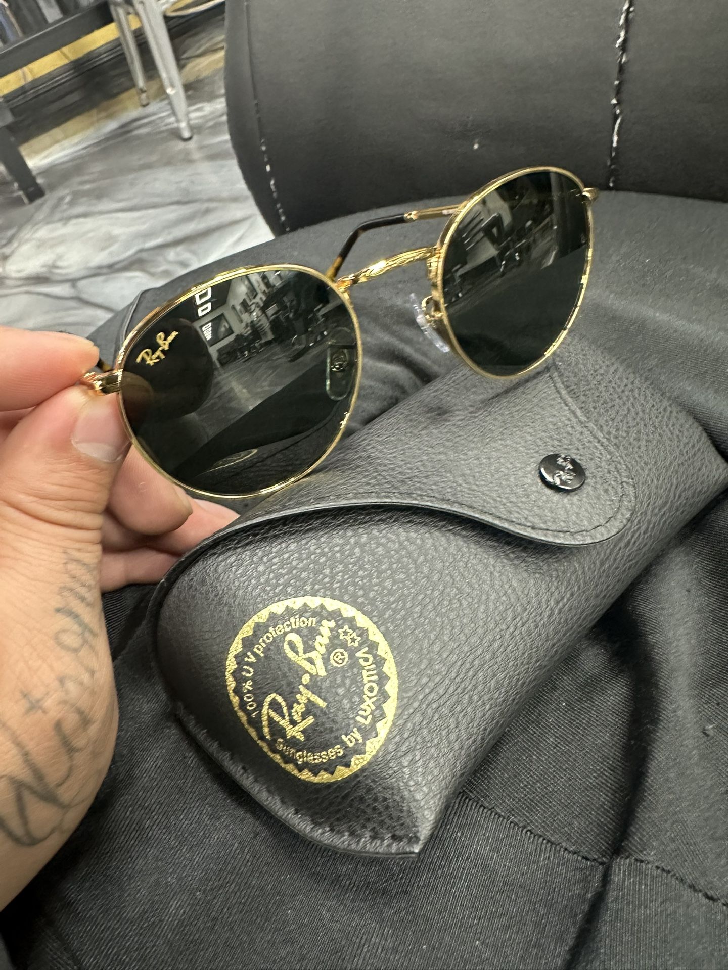 Ray Band Round Metal