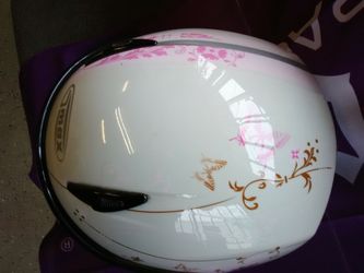 Lady's med helmet...
