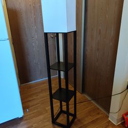 ($25) Floor Lamp With Shelves And 3-Way Light Bulb