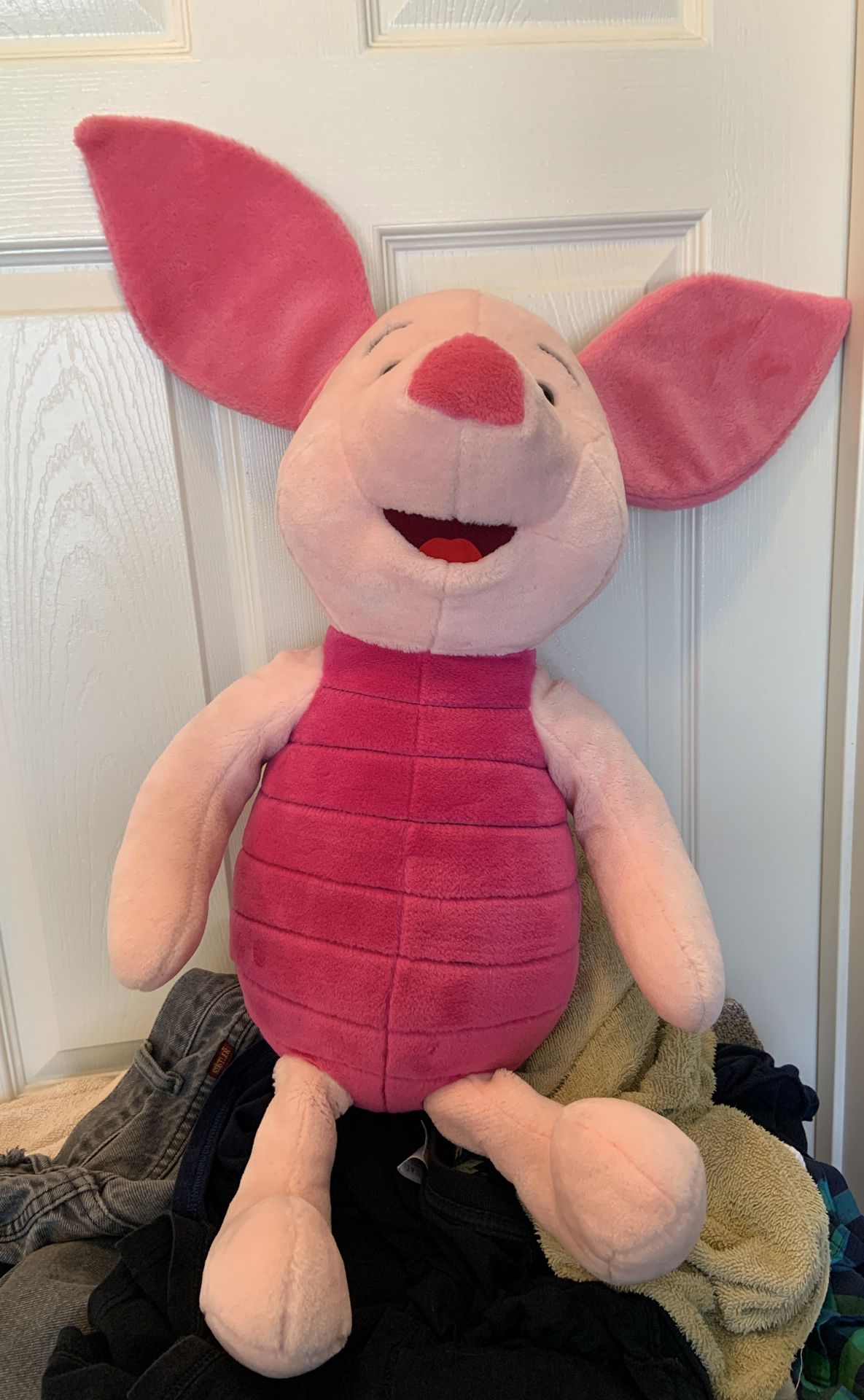 Piglet stuffed animal approx 2.5ft tall giant