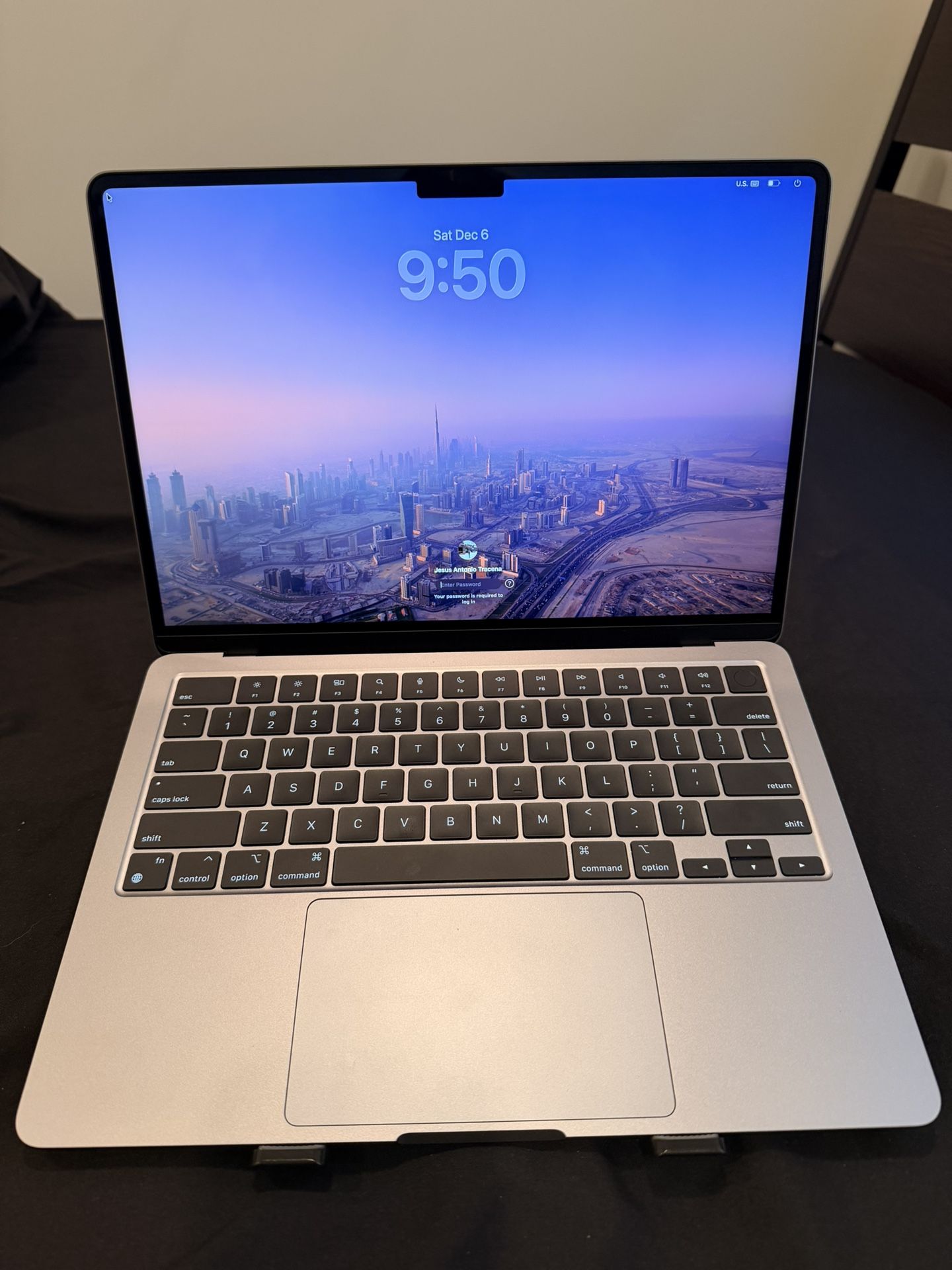 13.6-inc MacBook Air with M2 Chip