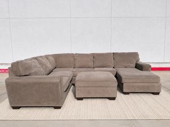 Sectional & ottoman (Delivery Available)